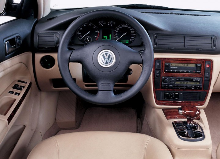 Volkswagen Passat B5 1997 - 2000 Sedan #1