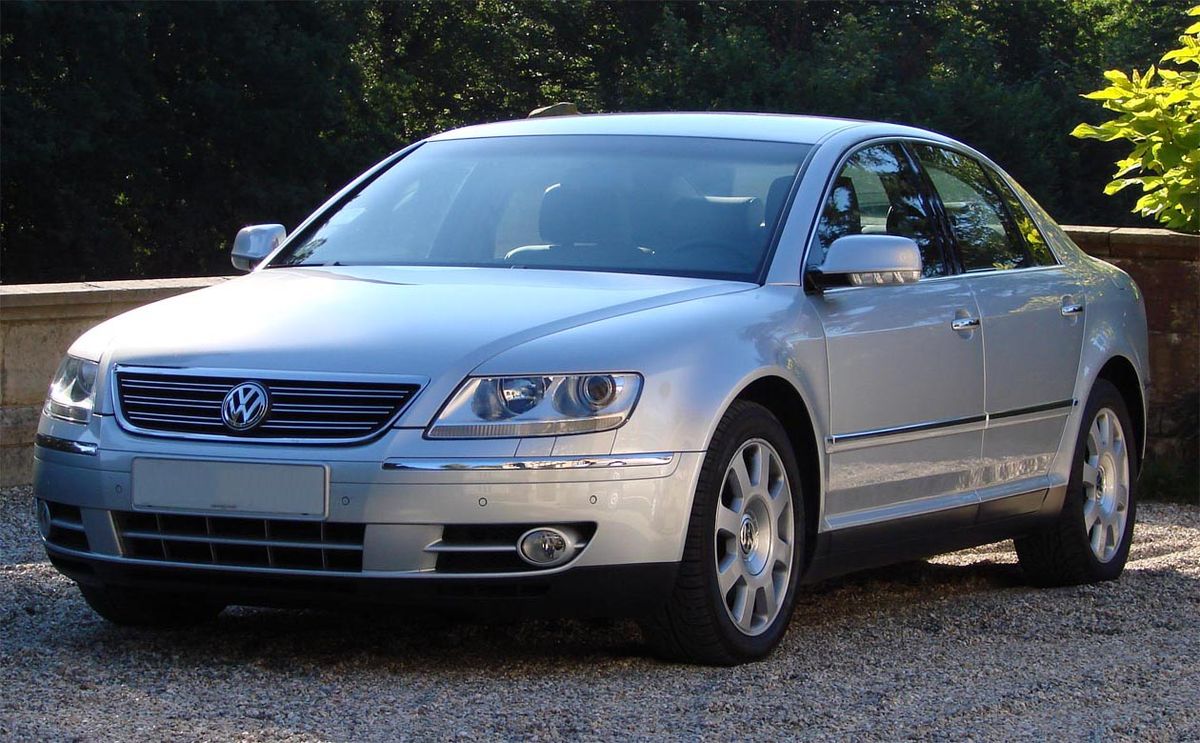 Volkswagen Phaeton I 2002 - 2010 Sedan #8