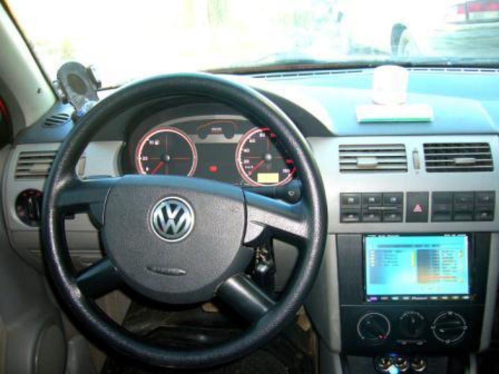 Volkswagen Pointer 2004 - 2006 Hatchback 3 door #8