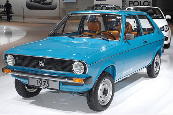 Volkswagen Polo I 1975 - 1981 Sedan #1