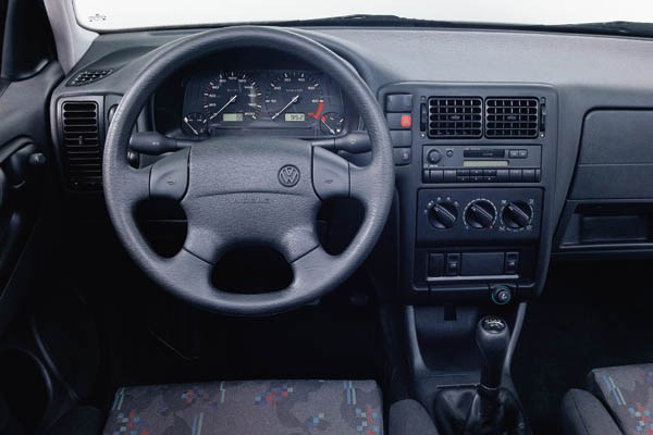 Volkswagen Polo III 1994 - 2001 Sedan #4