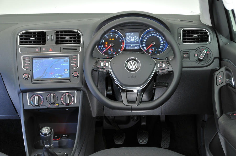 Volkswagen Polo V 2009 - 2015 Sedan #8