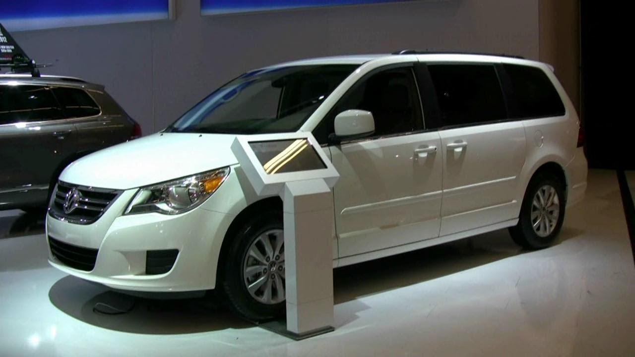 Volkswagen Routan 2008 - 2012 Minivan #3