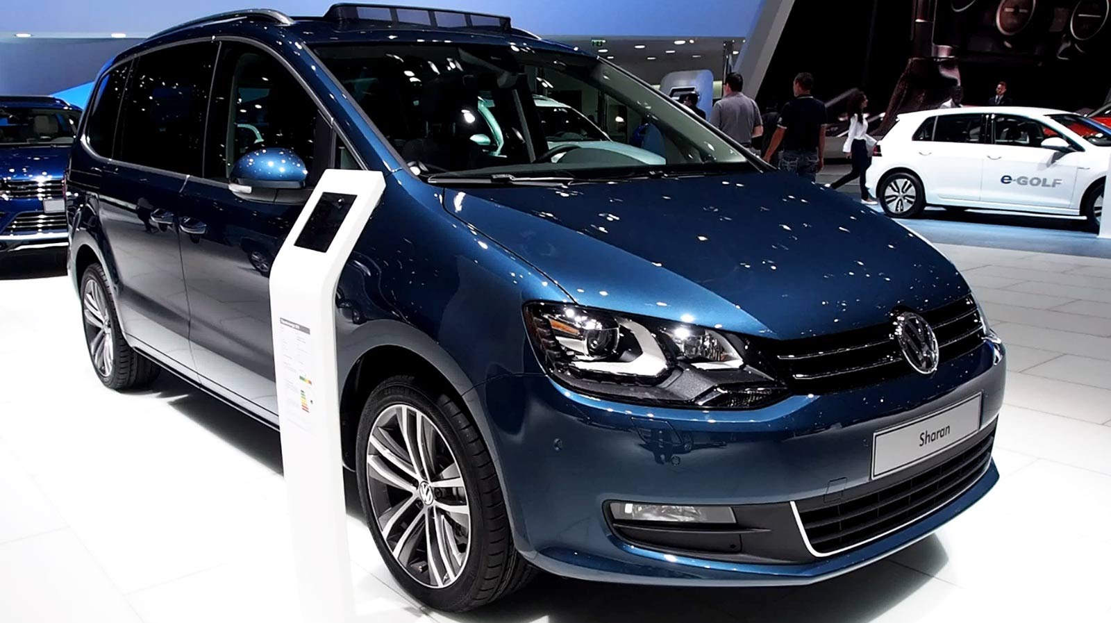 Volkswagen Sharan II Restyling 2015 - now Minivan #2