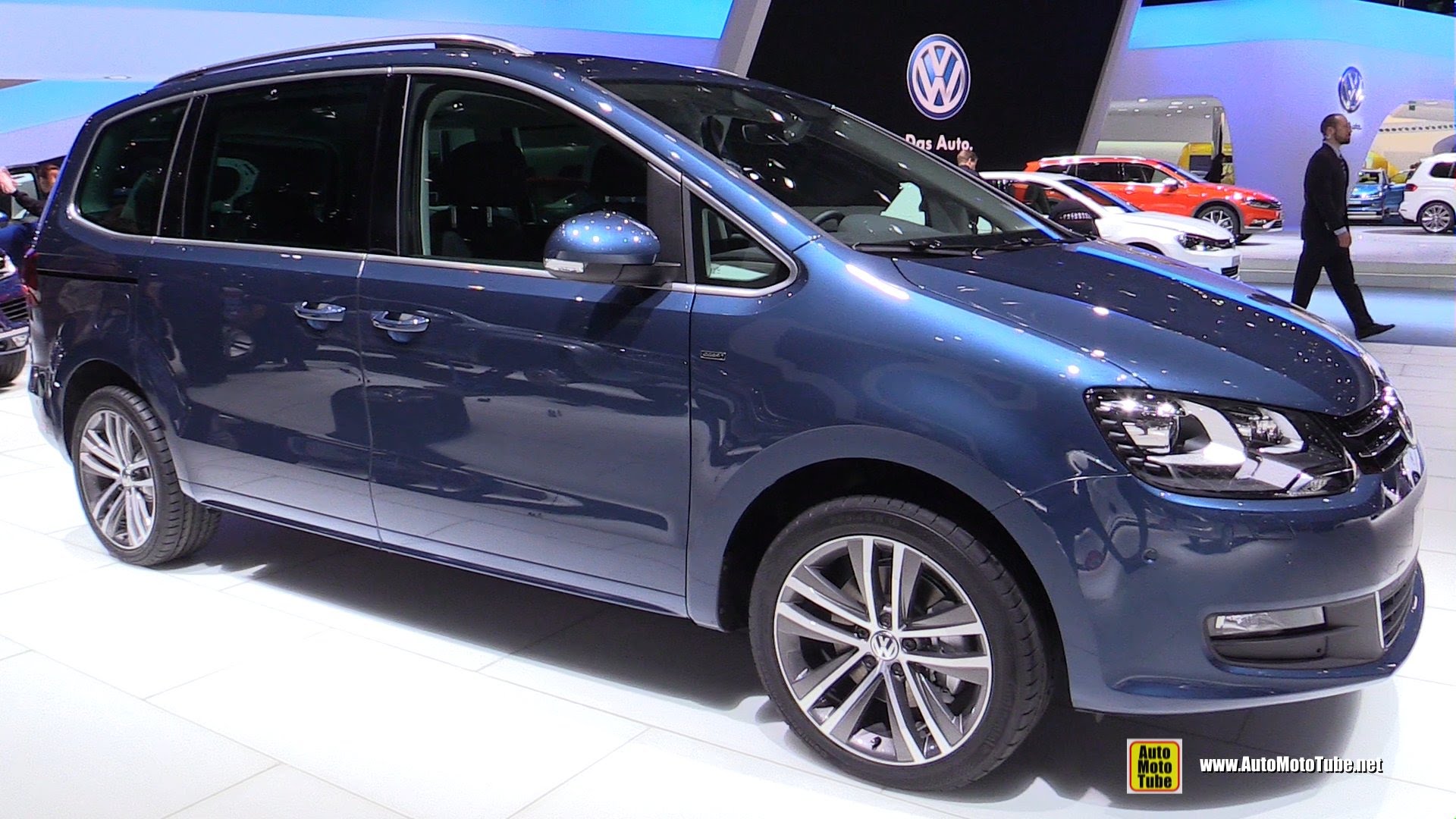 Volkswagen Sharan II Restyling 2015 - now Minivan #8