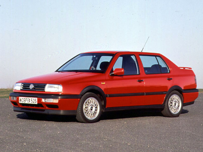 Volkswagen Vento 1992 - 1998 Sedan #4
