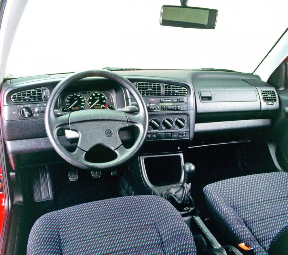 Volkswagen Vento 1992 - 1998 Sedan #5