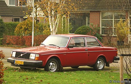 Volvo 260 Series 1974 - 1982 Sedan #1
