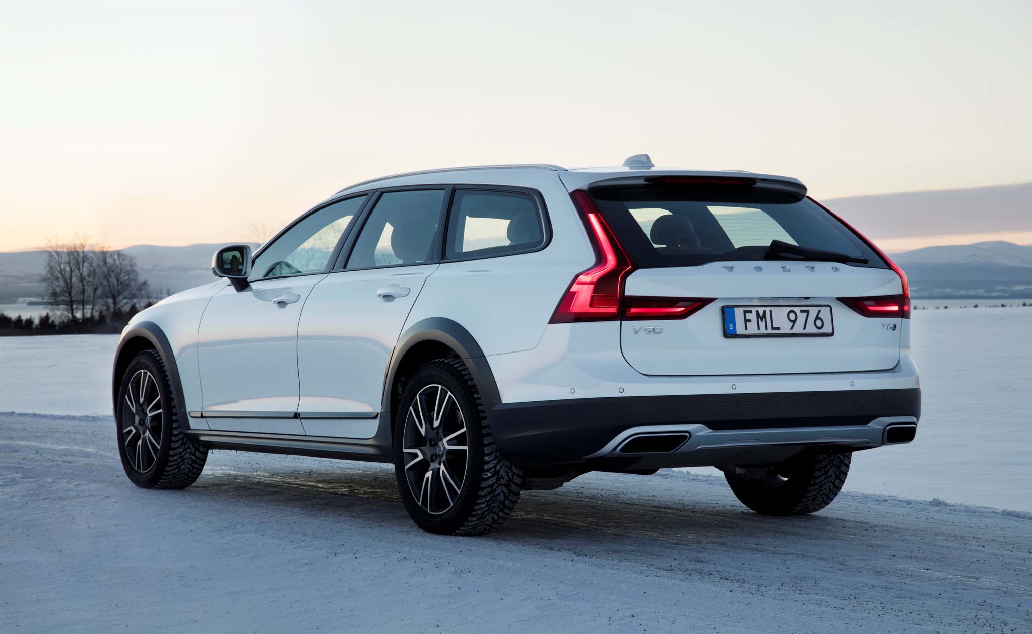 Volvo V90 Cross Country I 2016 - now Station wagon 5 door #3