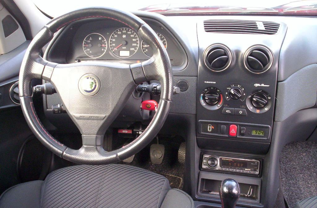 Alfa Romeo 146 1994 - 2001 Hatchback 5 door #7