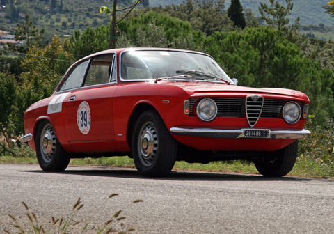 Alfa Romeo GTA Coupe 1965 - 1975 Coupe #1