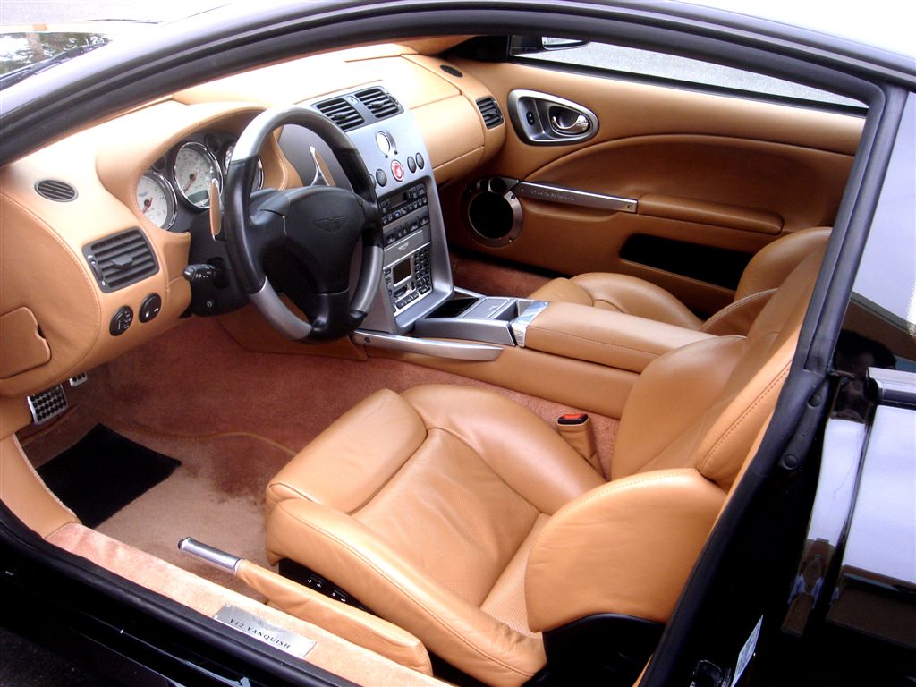 Aston Martin Vanquish I 2001 - 2007 Coupe #3