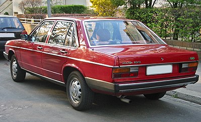 Audi 100 II (C2) 1976 - 1982 Station wagon 5 door #1
