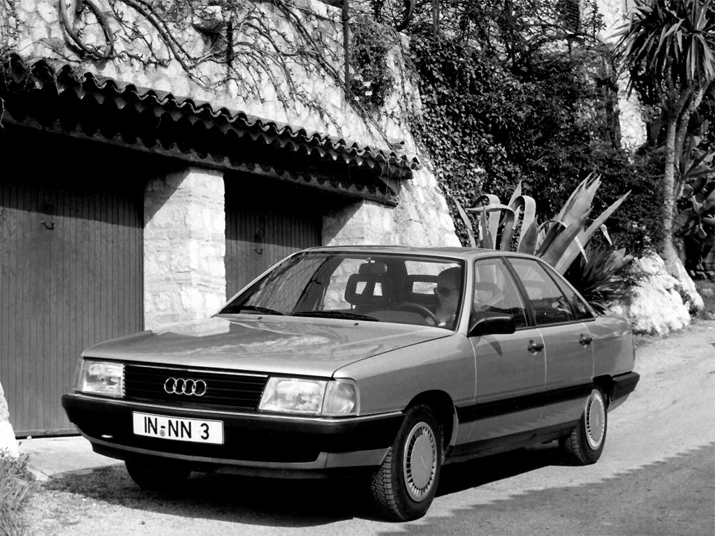 Audi 100 III (C3) 1982 - 1988 Sedan #2