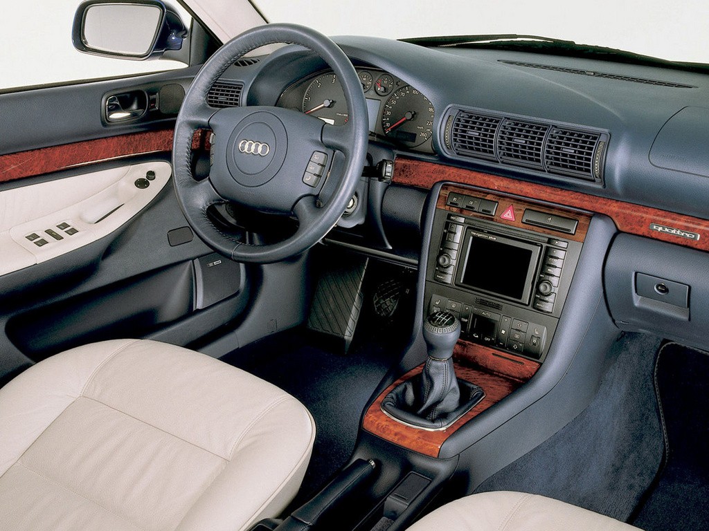 Audi A4 I (B5) 1994 - 1999 Sedan #1