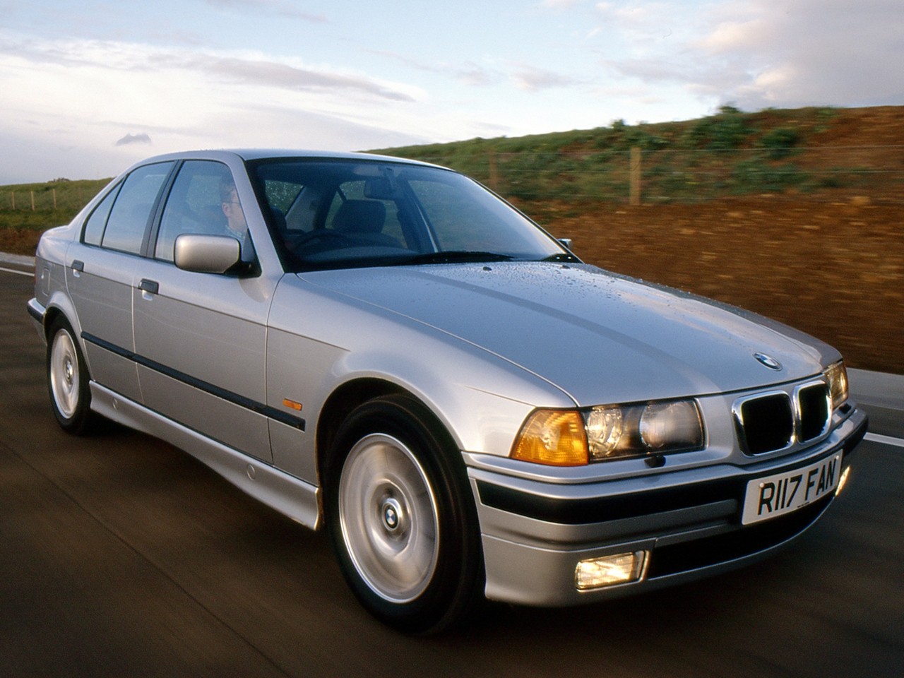 BMW 3 Series III (E36) 1991 - 2000 Sedan #1