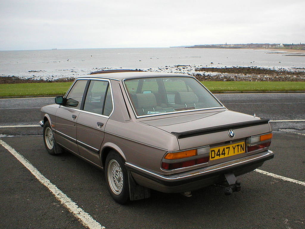 BMW 5 Series II (E28) 1981 - 1988 Sedan #1
