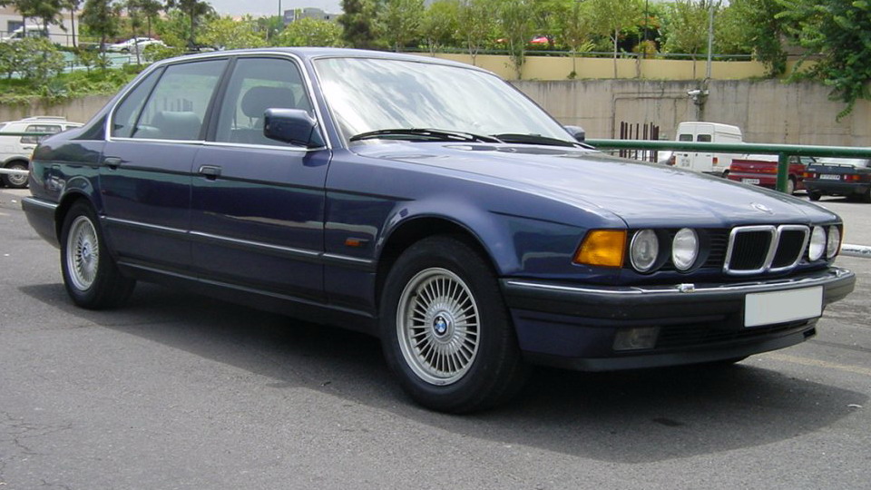 BMW 7 Series II (E32) 1986 - 1994 Sedan #8