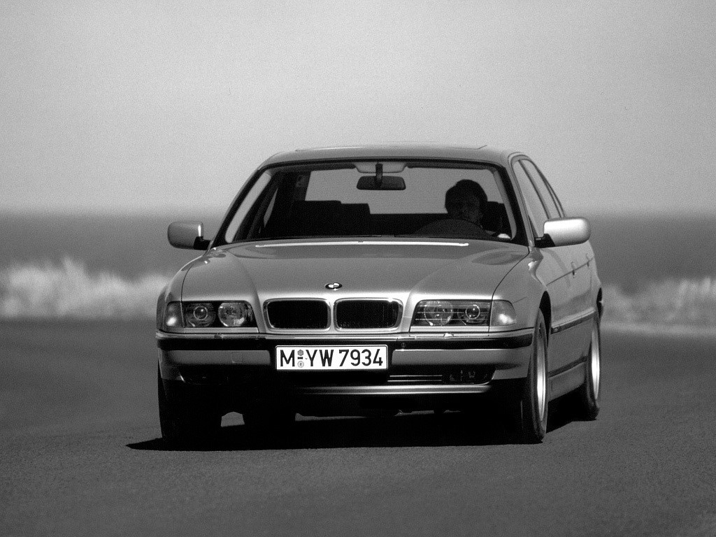 BMW 7 Series III (E38) 1994 - 1998 Sedan #2