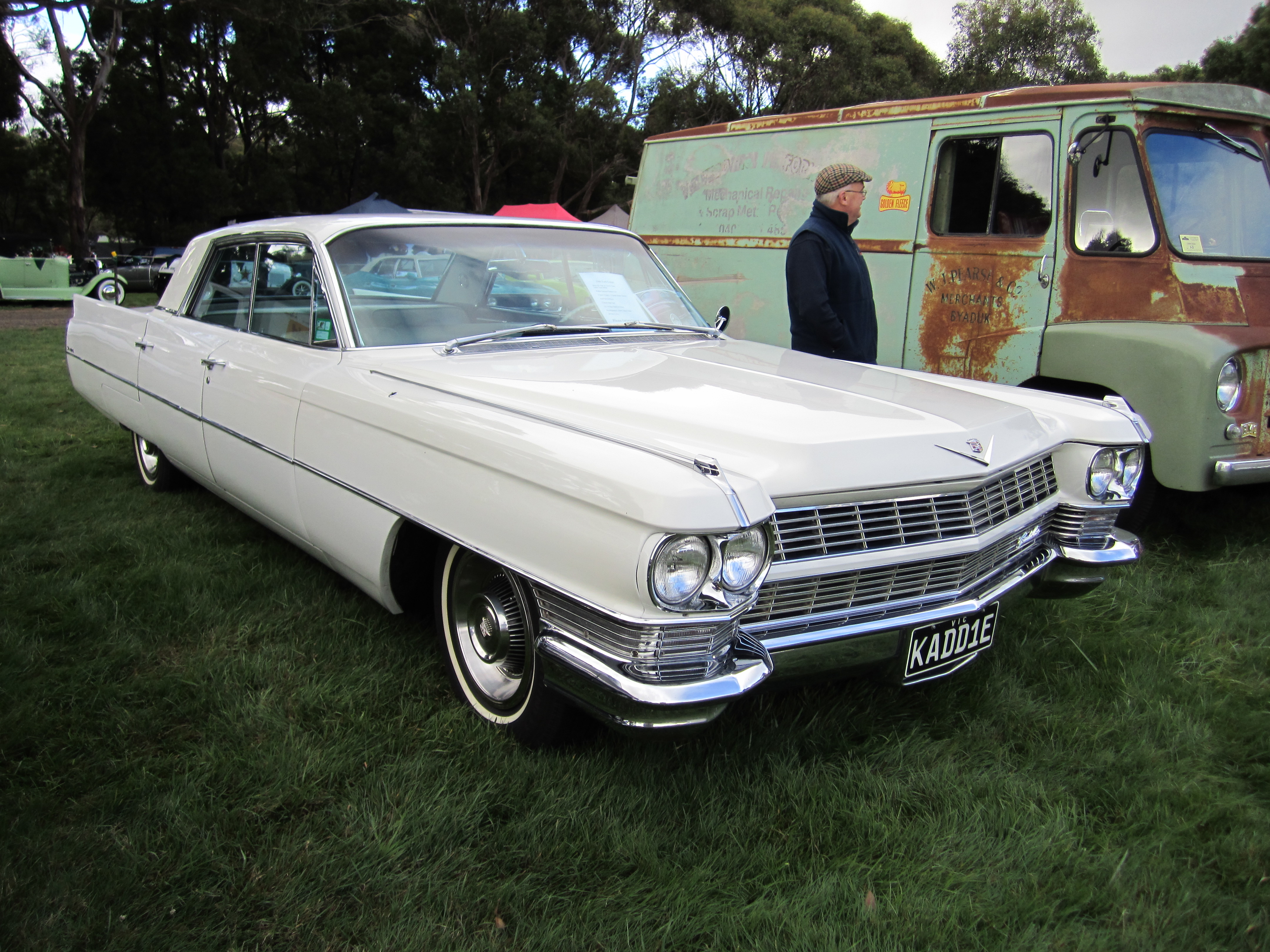 Cadillac DeVille II 1961 - 1964 Sedan #4