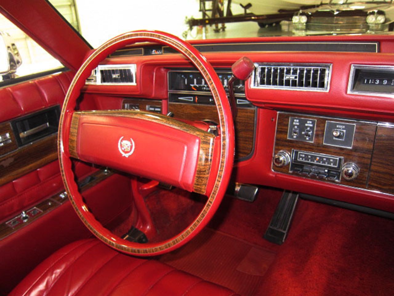 Cadillac Seville I 1975 - 1979 Sedan #4