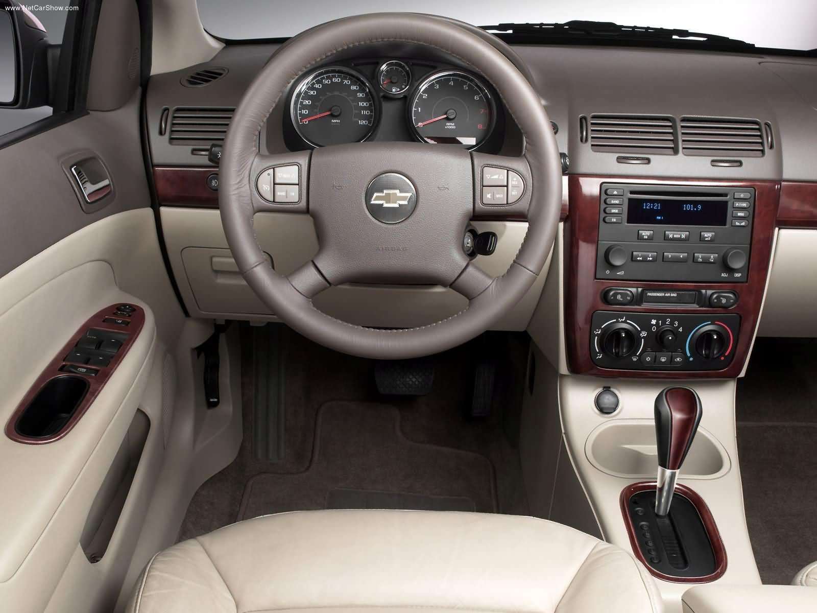 Chevrolet Cobalt II 2011 - 2015 Sedan #5
