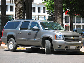 Chevrolet Suburban XI 2006 - 2014 SUV 5 door #2
