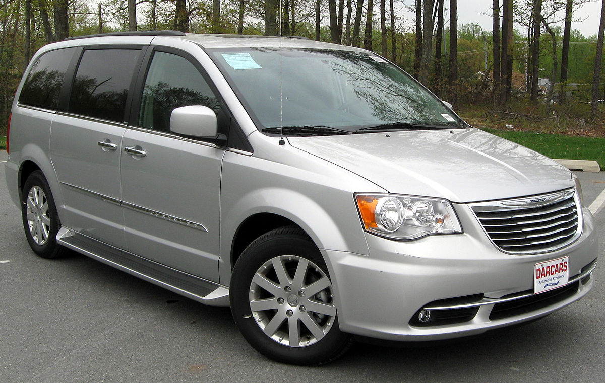 Chrysler Voyager V 2008 - 2010 Minivan #4