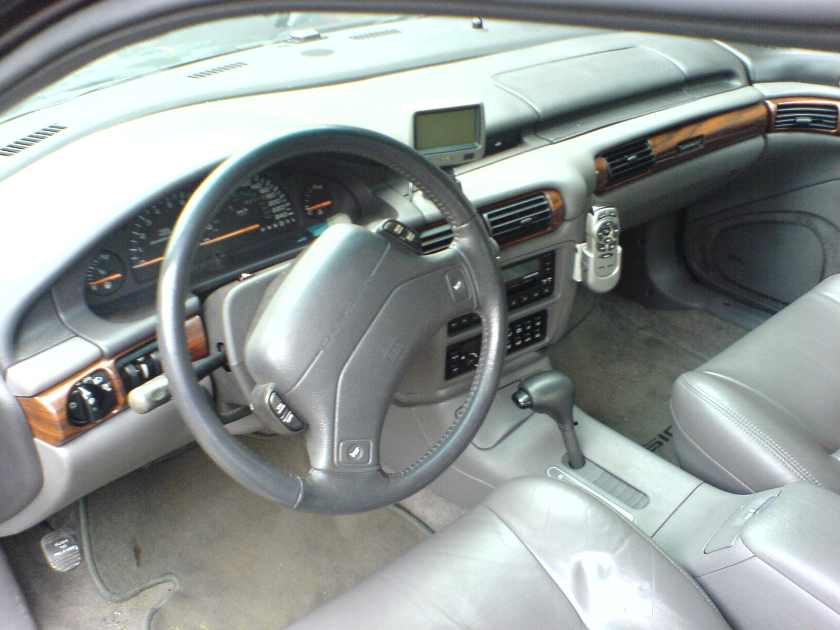 Chrysler Vision 1993 - 1997 Sedan #5