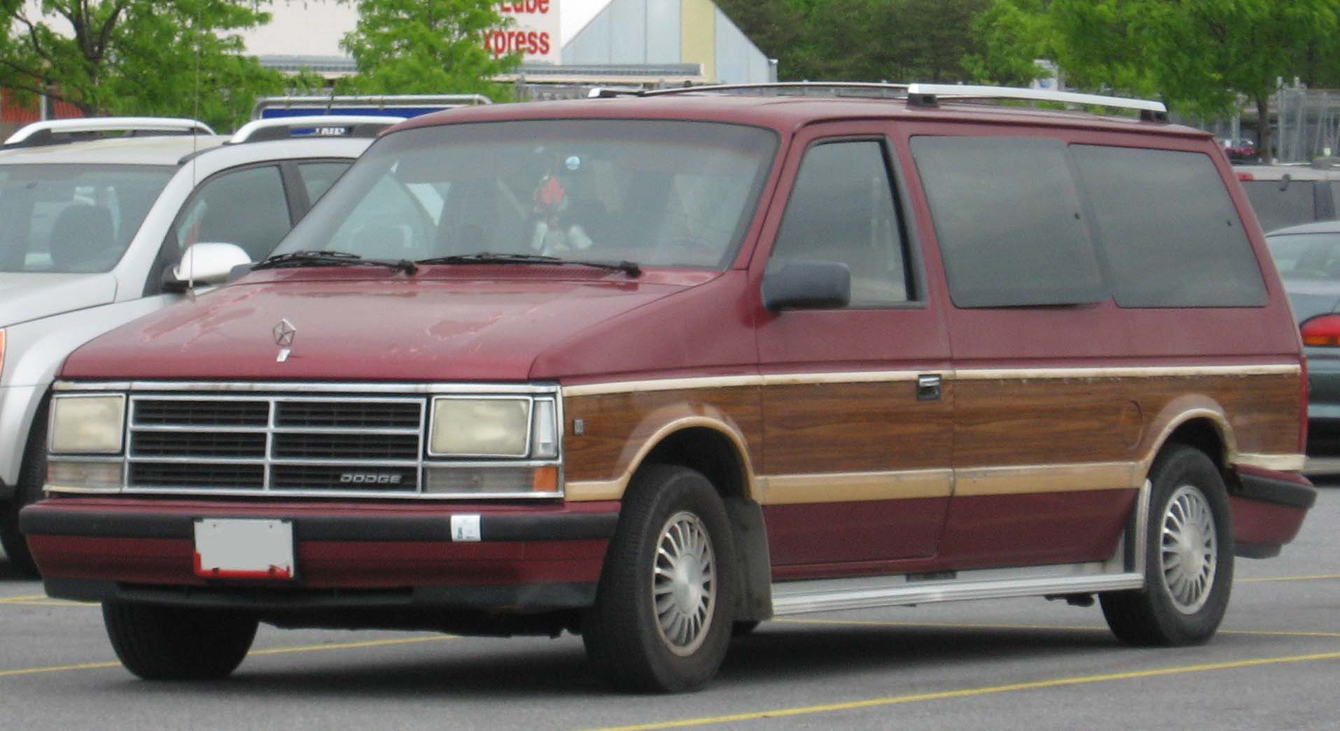 Chrysler Voyager I 1984 - 1990 Minivan #3