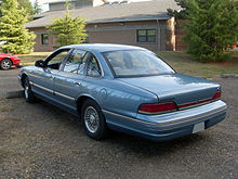 Ford Crown Victoria I 1992 - 1997 Sedan #3