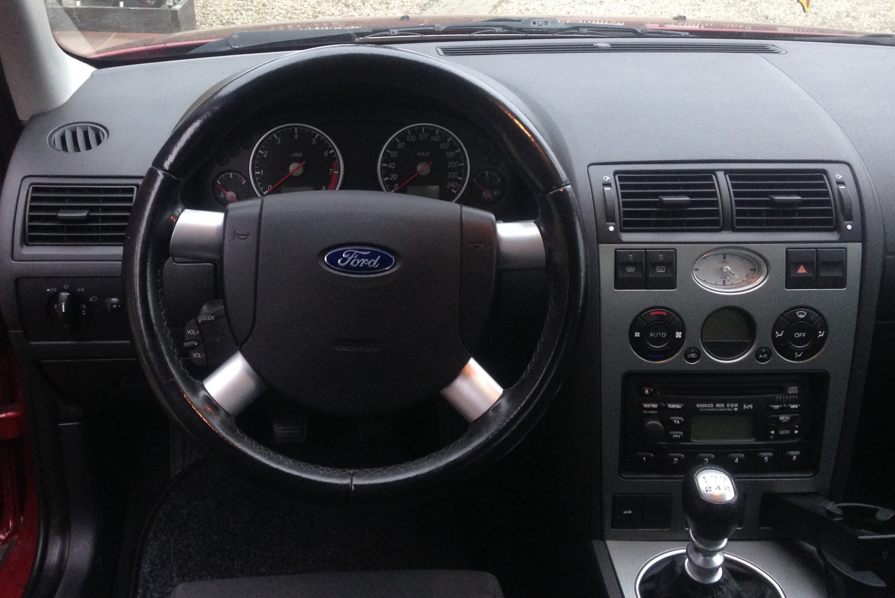 Ford Mondeo III 2000 - 2003 Liftback #7