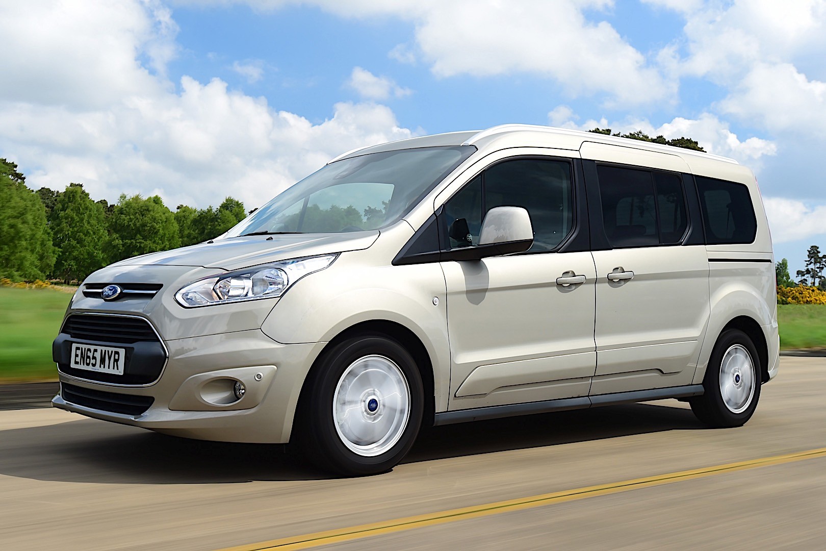 Ford Tourneo Connect II 2014 - now Compact MPV #3