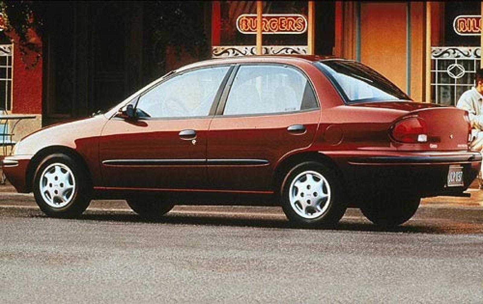 Geo Prizm III 1997 - 2002 Sedan #2