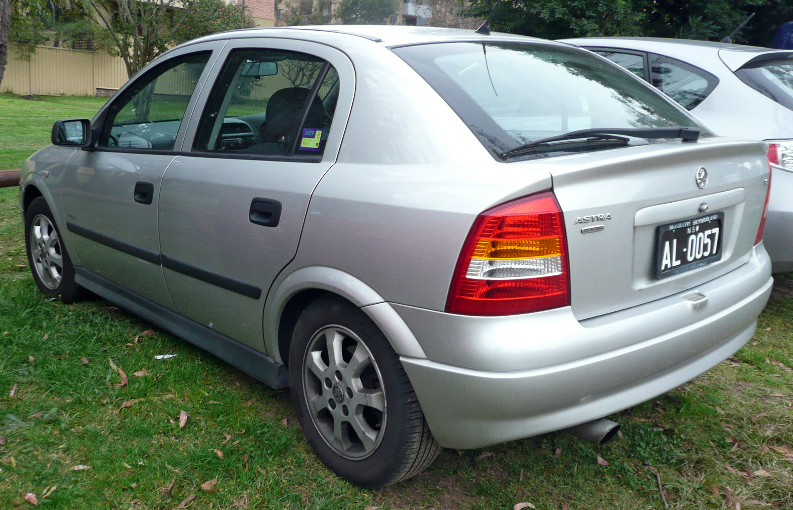Holden Astra IV (TS) 1999 - 2004 Hatchback 5 door #2