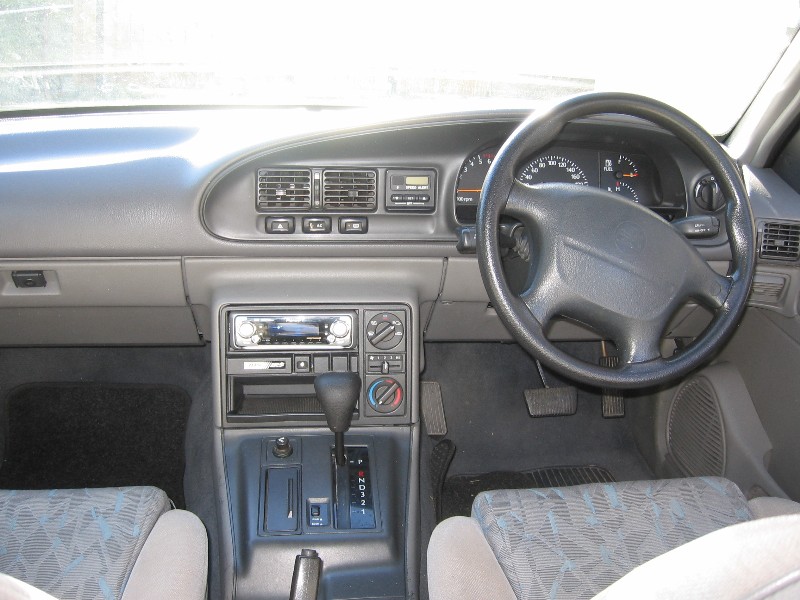 Holden Commodore II 1988 - 1997 Sedan #3