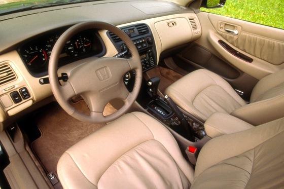 Honda Accord VI 1997 - 2002 Sedan #8