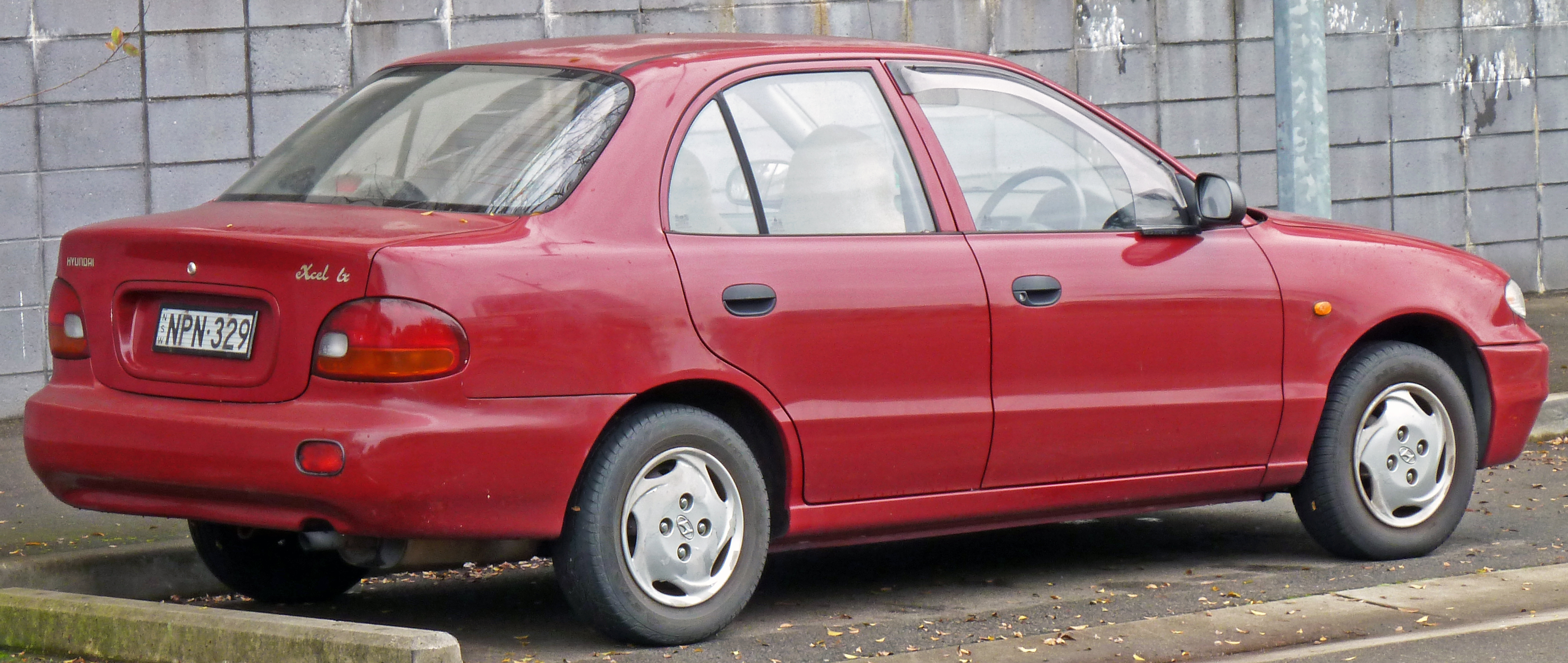 Hyundai Accent I 1994 - 1999 Hatchback 3 door #1