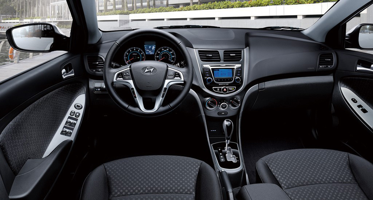 Hyundai Solaris I Restyling 2014 - now Hatchback 5 door #1