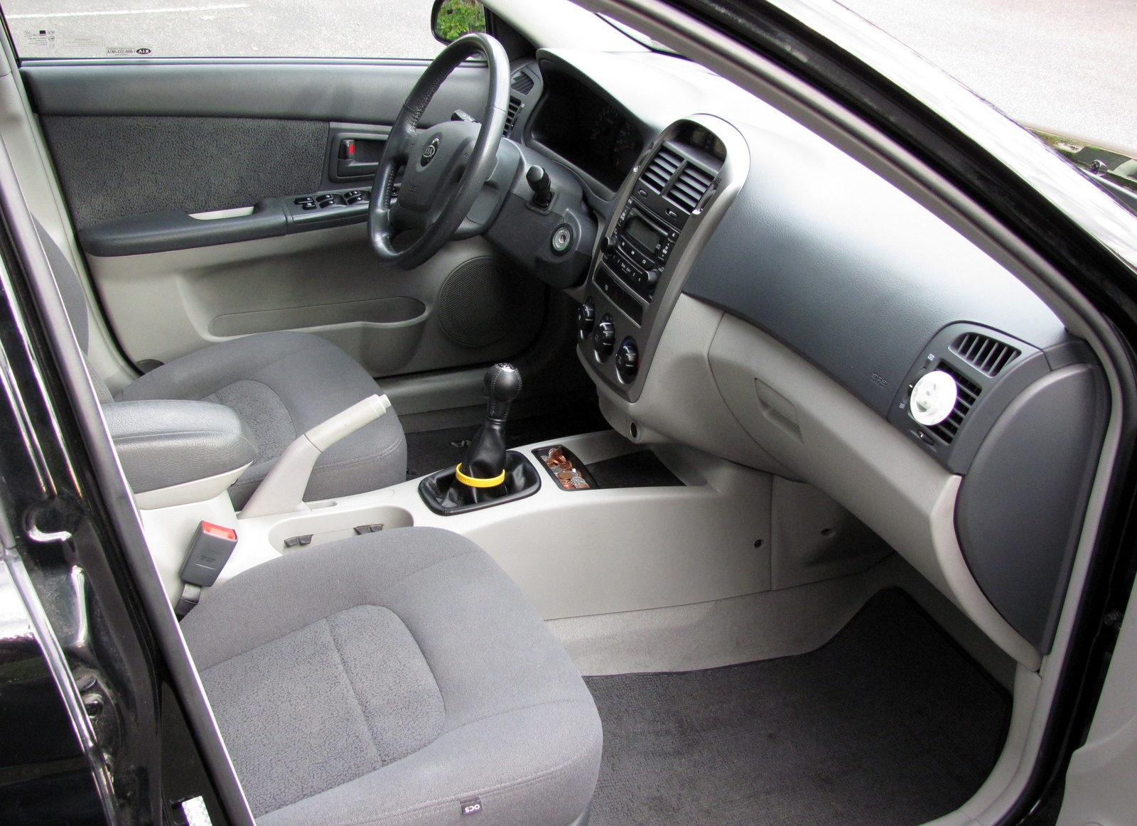 Kia Spectra II 2004 - 2008 Hatchback 5 door #4