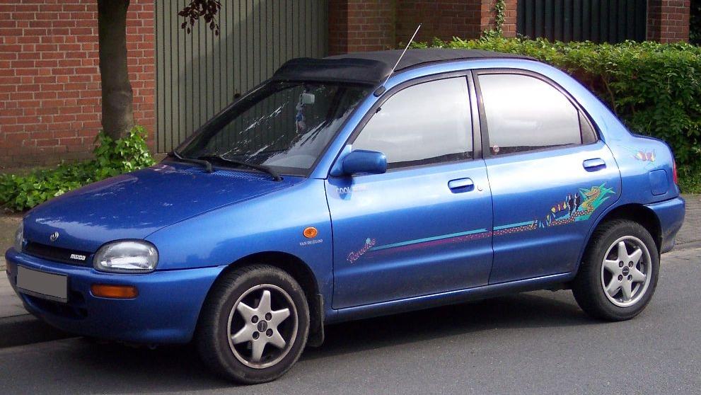 Mazda 121 II 1991 - 1996 Sedan #2