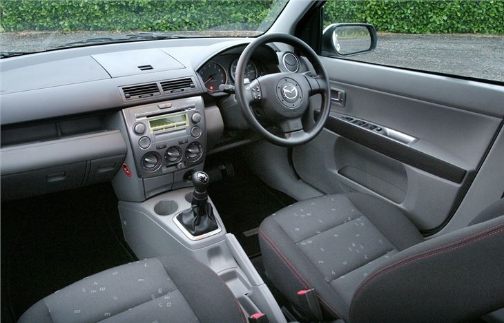 Mazda 2 I (DY) 2003 - 2005 Hatchback 5 door #2