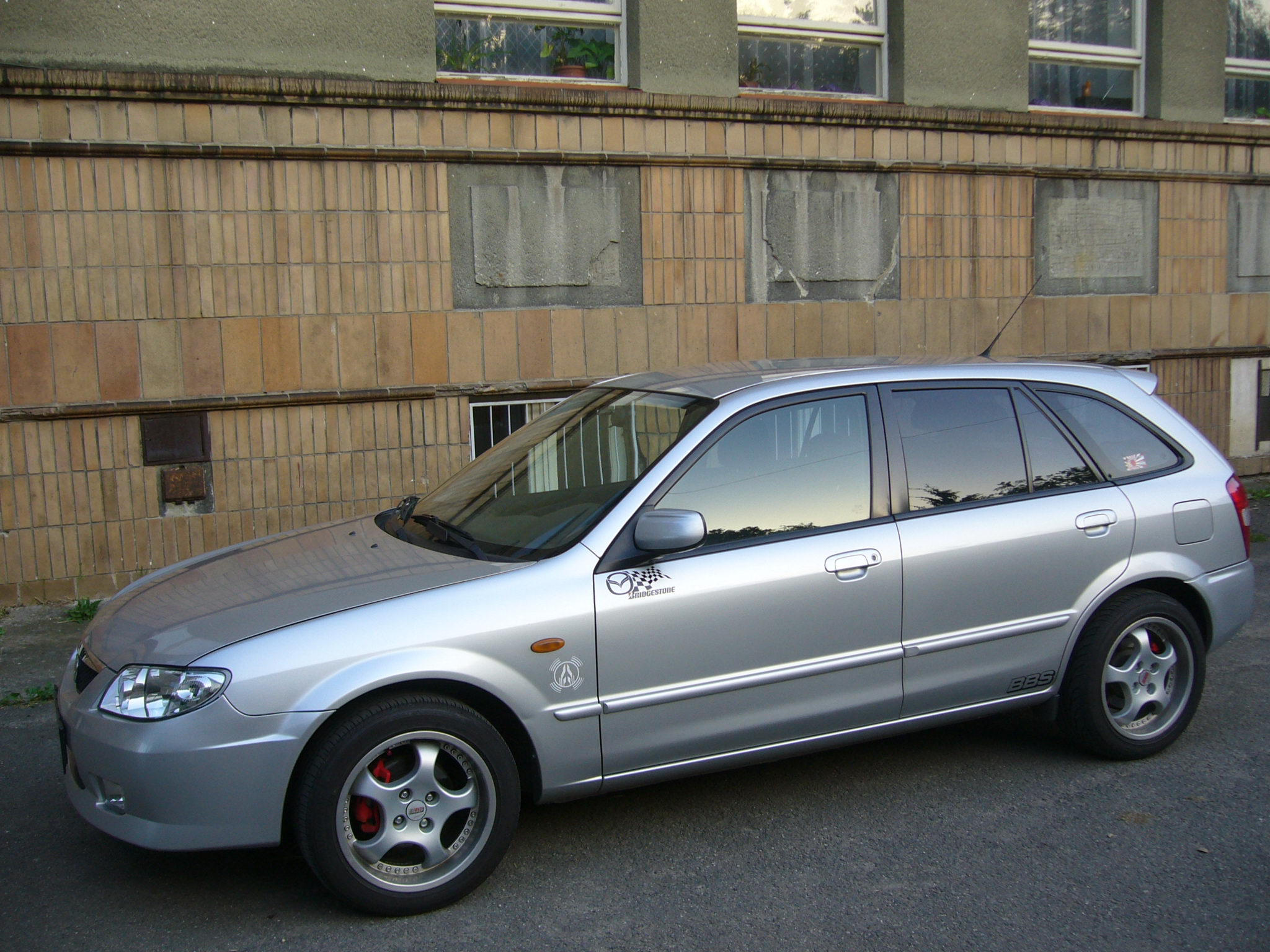 Mazda 323 VI (BJ) 1998 - 2000 Hatchback 3 door #3