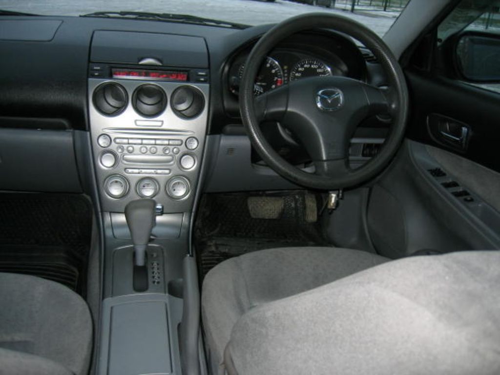 Mazda Atenza I 2002 - 2007 Station wagon 5 door #6