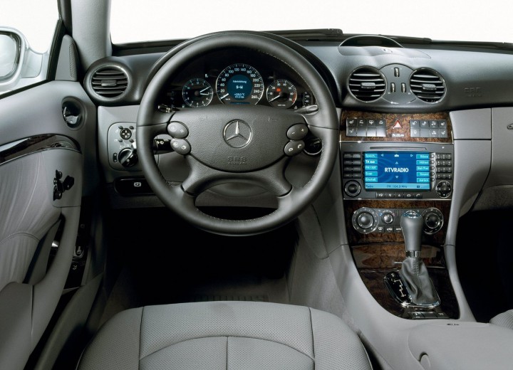 Mercedes-Benz CLK-klasse II (W209) Restyling 2005 - 2010 Cabriolet #7