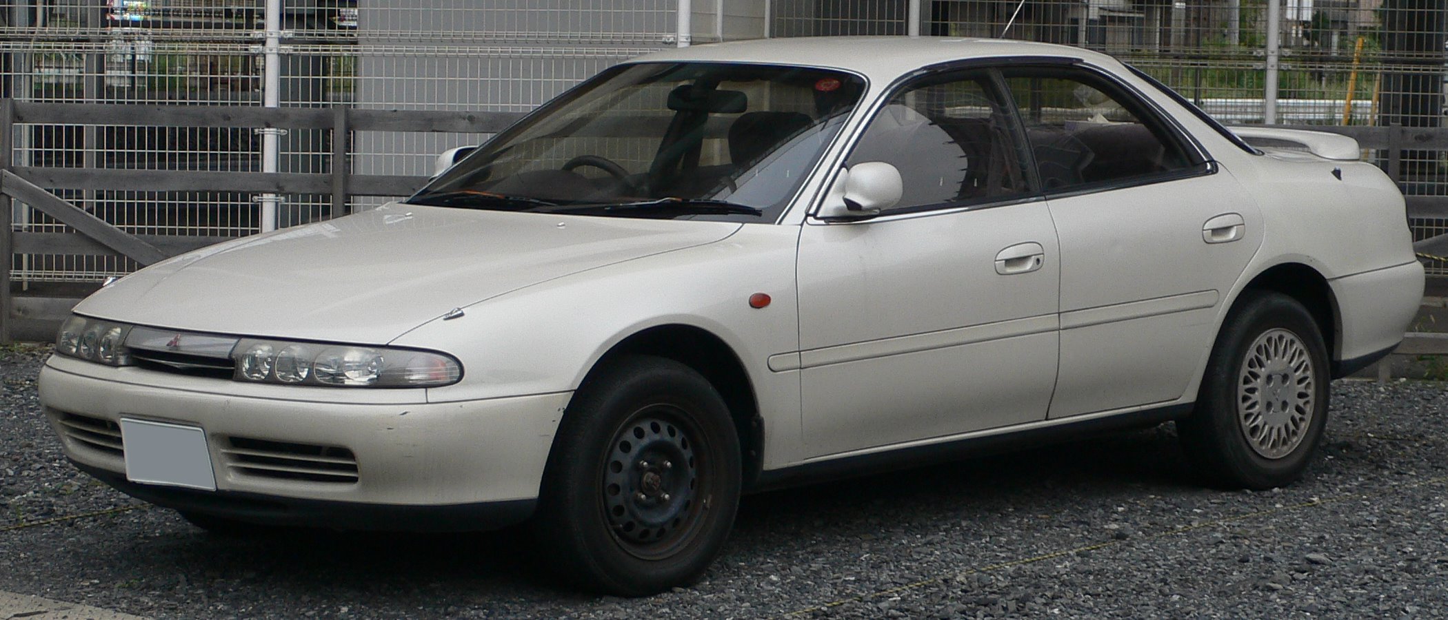 Mitsubishi Emeraude 1992 - 1996 Sedan #1