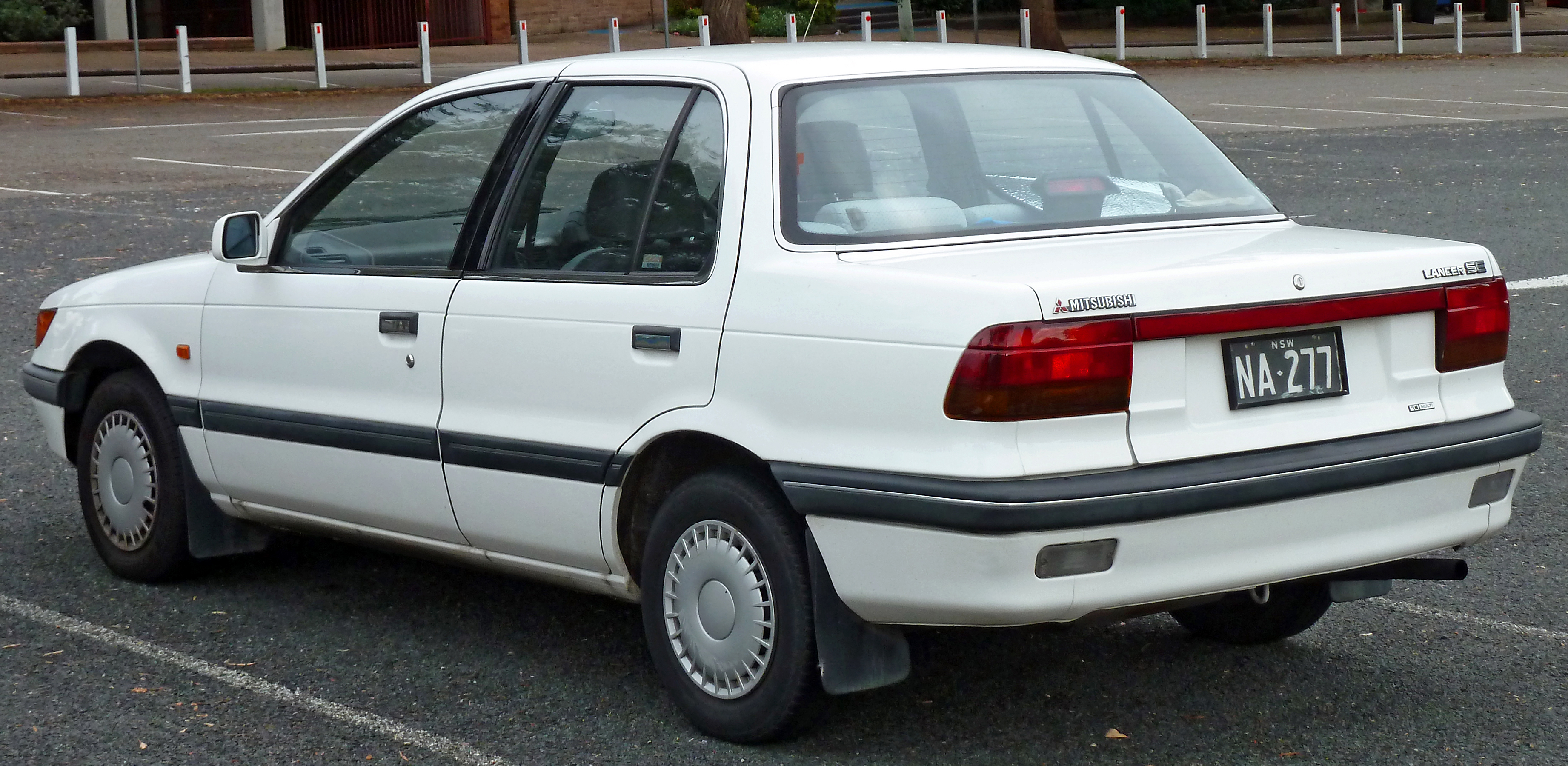 Mitsubishi Lancer V 1988 - 1991 Hatchback 5 door #7