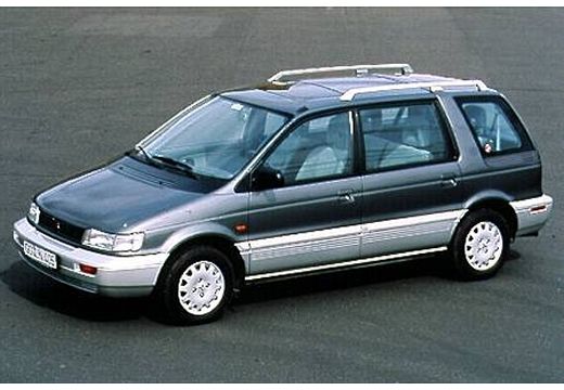 Mitsubishi Space Wagon III 1998 - 2004 Compact MPV #4