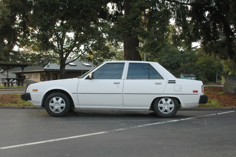 Mitsubishi Tredia 1982 - 1987 Sedan #4