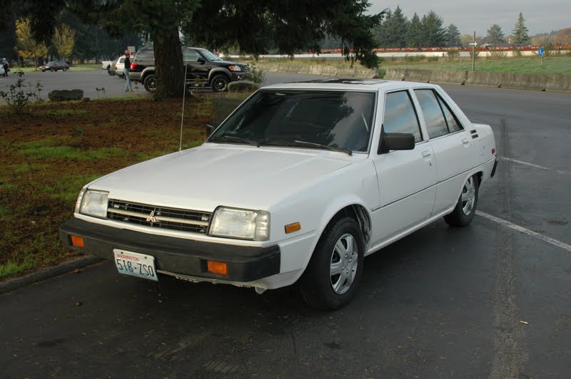 Mitsubishi Tredia 1982 - 1987 Sedan #3
